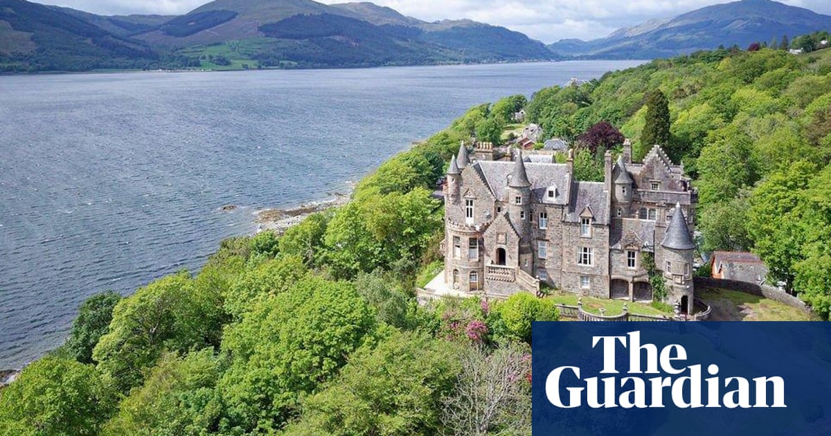 Scottish castle on market for £1.25m after battle over £230 debt ends