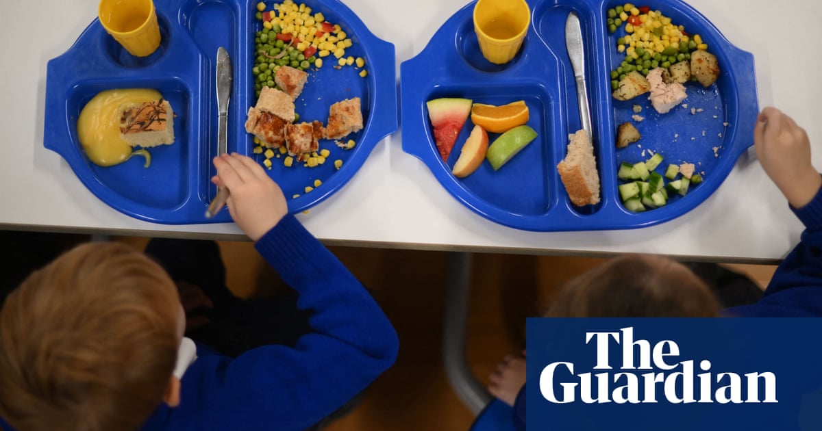 Ministers criticised as 200,000 eligible children in England miss out on free school meals