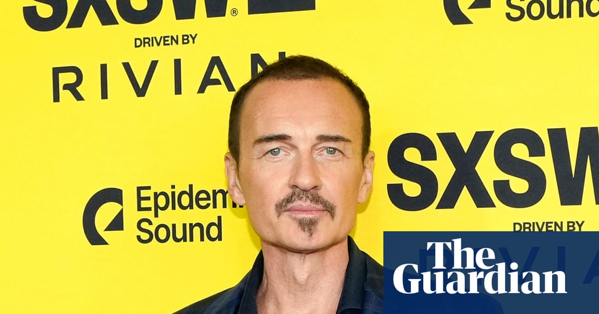 julian mcmahon smoke cigarettes dies after private battle with cancer : r/australia Julian McMahon's death is a