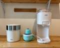 A dash pint ice cream maker