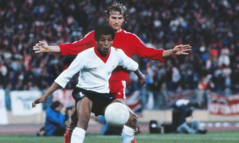 Howard Gayle playing for Liverpool against Bayern Munich in 1981