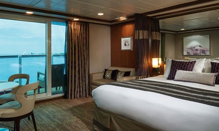 A cabin on the Norwegian Pearl.