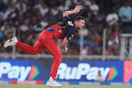 Royal Challengers Bengaluru's Josh Hazlewood bowls