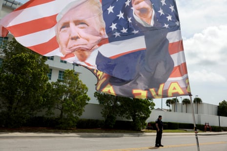 A flag showing support for Donald Trump flies outside a courthouse on 1 March in Fort Pierce, Florida. 