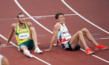 Jake Wightman with Oliver Hoare of Australia after the 1500m Olympic final in Tokyo