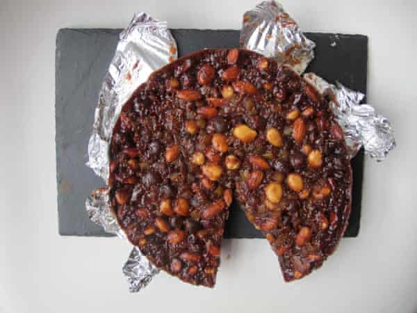 Nigella Lawson gebruikt witte peper om haar panforte te kruiden.Nigella Lawson gebruikt witte peper om haar panforte op smaak te brengen. Foto: Felicity Cloake / The Guardian