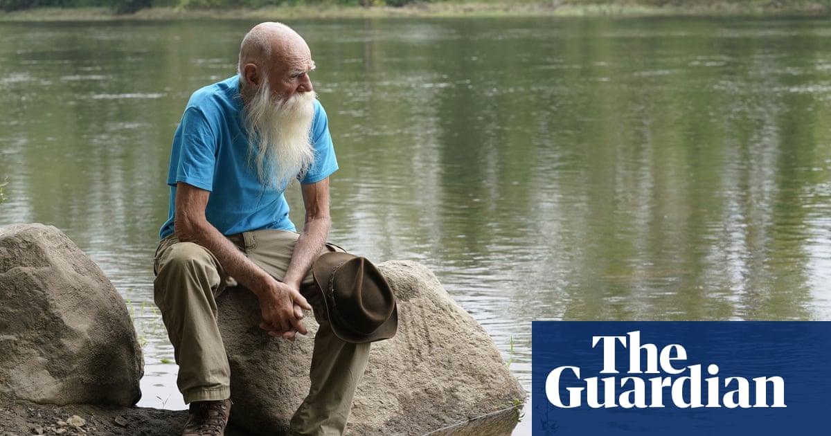 ‘River Dave’, 81, says he won’t return to hermit lifestyle after cabin burns down – video