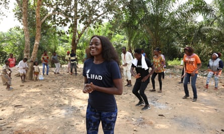 Sherrie Silver teaching young farmers in rural Cameroon for the #danceforchange music video