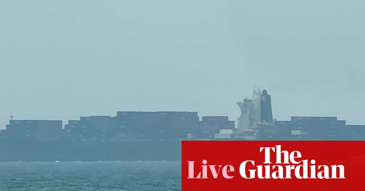 Oil Prices Surge Over 4% While Gold Drops Amid US-Iran Hostilities – Live Business Update Oil Prices Surge Over 4% While Gold Drops Amid US-Iran Hostilities – Live Business Update