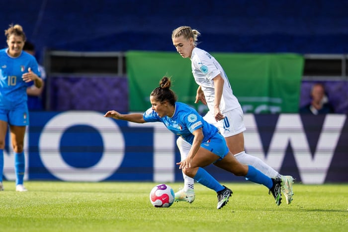 Flaminia Simonetti is fouled by Dagny Brynjarsdottir.