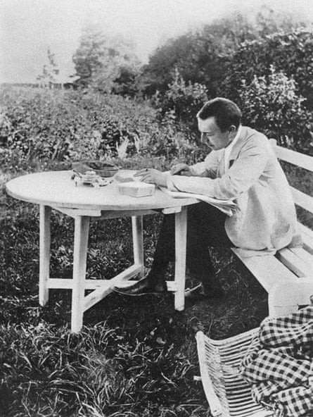 Rachmaninov proofing his Piano Concerto No 3 at the Ivanovka estate, 1910.