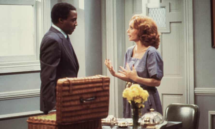 Robert Guillaume as Benson with Katherine Helmond as his boss, Jessica Tate, in an episode of Soap.