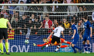 Carlos Soler scores the opener.