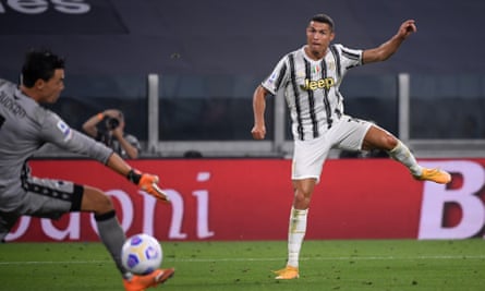 Cristiano Ronaldo scores Juventus’s third goal against Sampdoria.