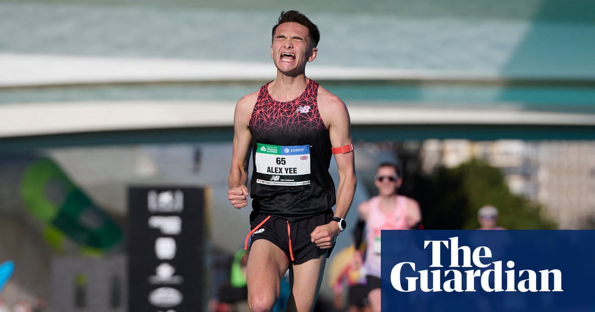 Alex Yee trails only Mo Farah after setting second-fastest British marathon record