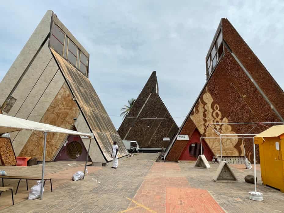 All that’s missing is triangular honey from triangular bees … strongly geometrical buildings at the international fair.