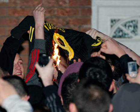 Liverpool fans burn a Fernando Torres after he leaves for Chelsea on deadline day in January 2011.