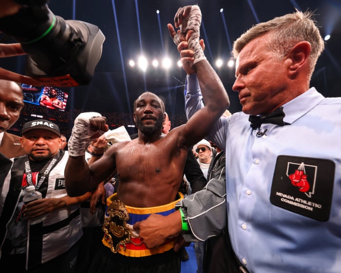 Terence Crawford stuns Canelo Álvarez to become undisputed super middleweight champion