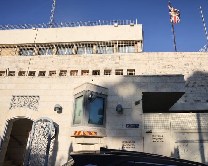 UK threatens to expel Israeli diplomats after closing of East Jerusalem consulate