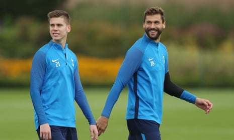 Tottenham’s newly signed teenage centre-back Juan Foyth, left, and Fernando Llorente keep busy at training .