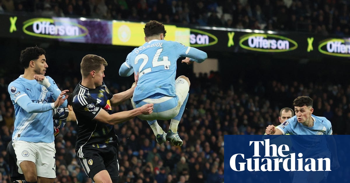 Phil Foden rescues win for Manchester City after battling Leeds rally