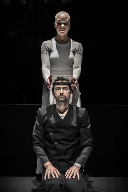 Cush Jumbo and David Tennant in Macberth at the Donmar