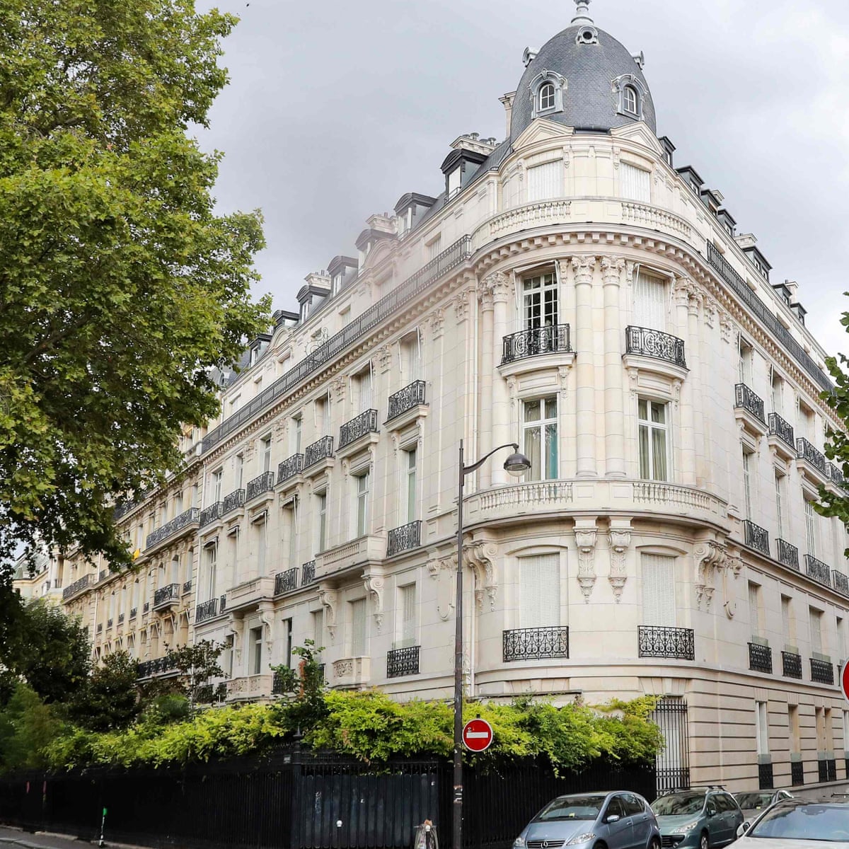 French Police Search Jeffrey Epstein S Paris Apartment Jeffrey Epstein The Guardian French Police Search Jeffrey Epstein S Paris Apartment Jeffrey Epstein The Guardian
