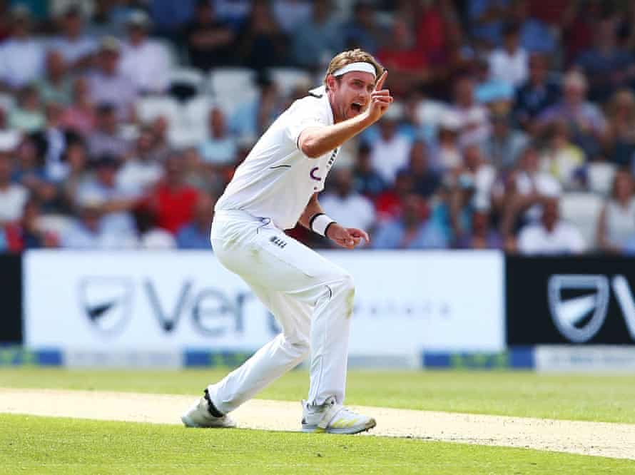 Stuart Broad takes the wicket captain Kane Williamson.