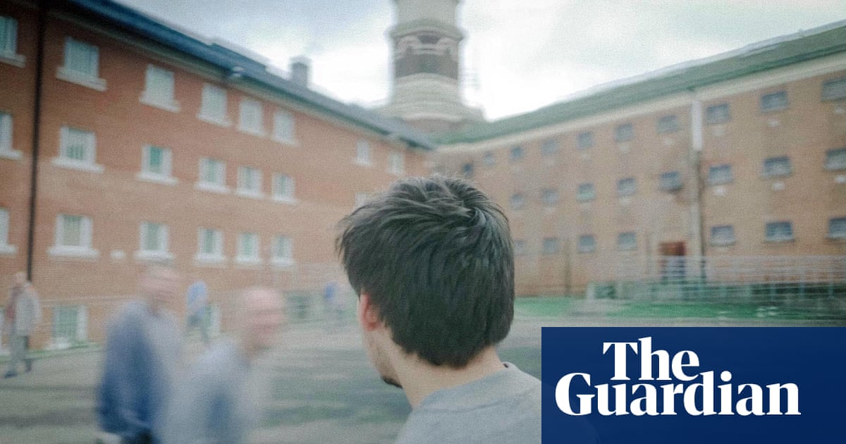 TV stasera: how can repeat offenders adjust to life outside prison?
