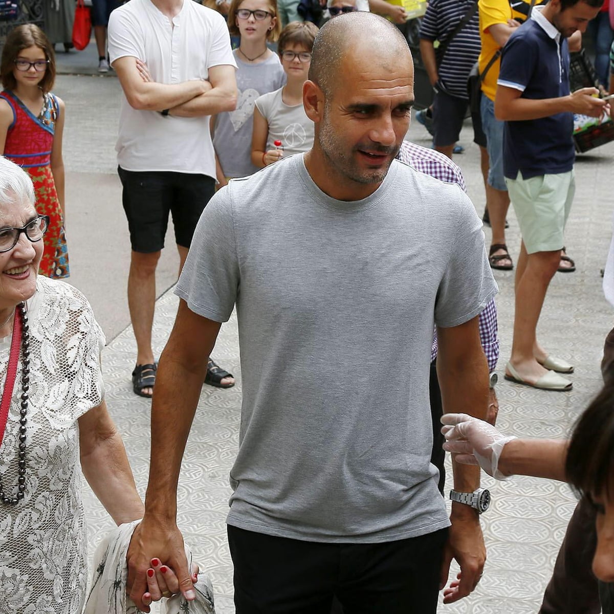 Pep Guardiola S Mother Dies Aged After Contracting Coronavirus Pep Guardiola The Guardian