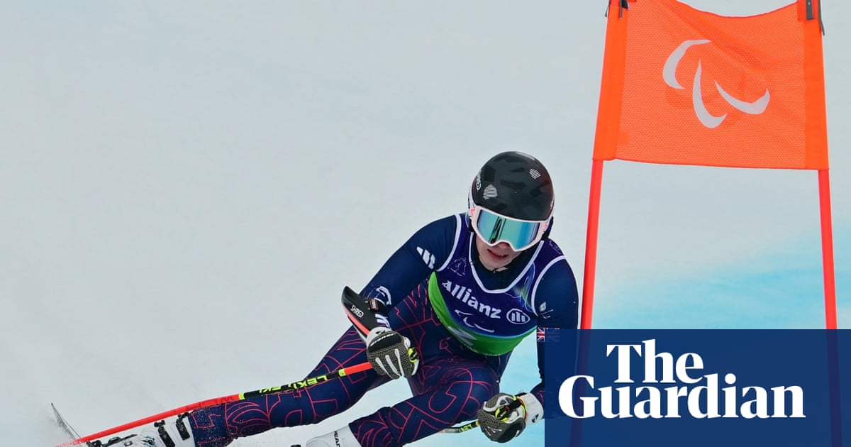 Trust at 100km/h: how Bluetooth bond helps skier Neil Simpson see his way to glory