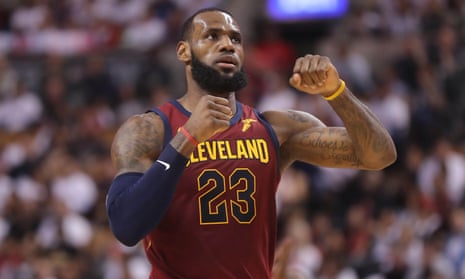 NBA executive suggests Warriors should trade for LeBron James