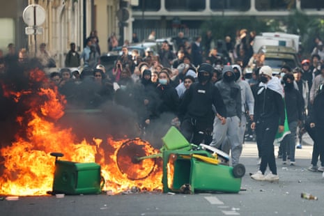 Protesting students carry out blockading action near place de la Nation, in Paris, on 2 October 2026.