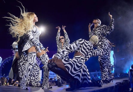 From gallabiyas to kaftans, how African style went global Beyoncé and dancers on stage