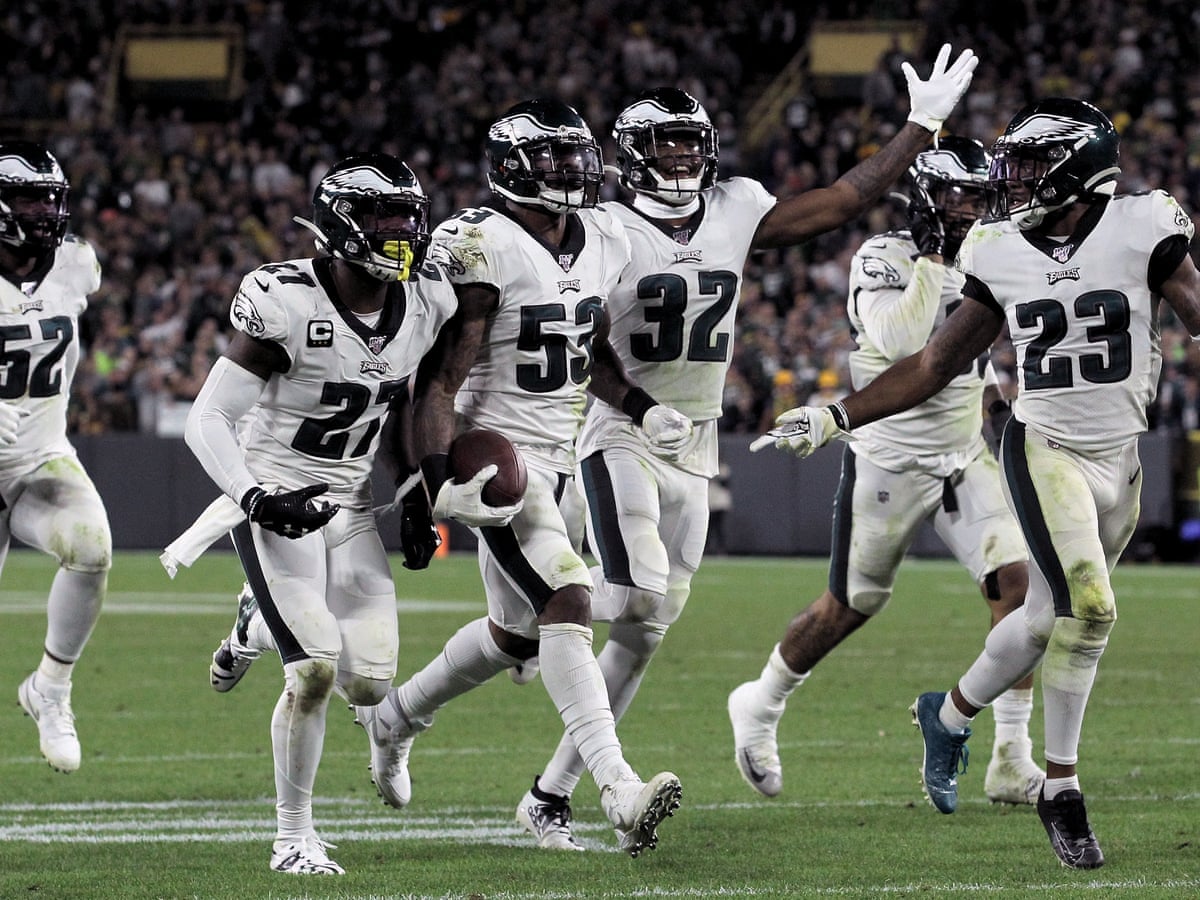 Philadelphia Eagles Pick Off Rodgers Late Pass To Beat Green Bay
