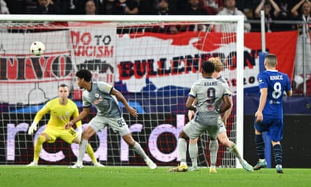 Mateo Kovacic of Chelsea scores the opening goal during the Champions League match against Salzburg.