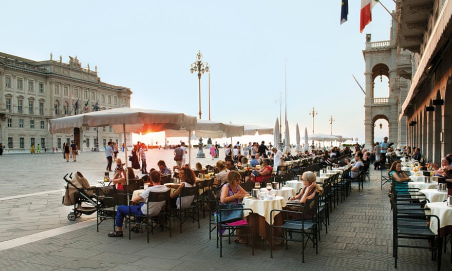 Caffe degli Specchi, Trieste