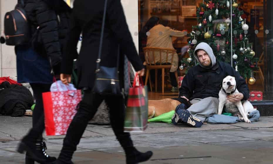 Lee, 38, from Gravesend, Kent, now homeless in London.