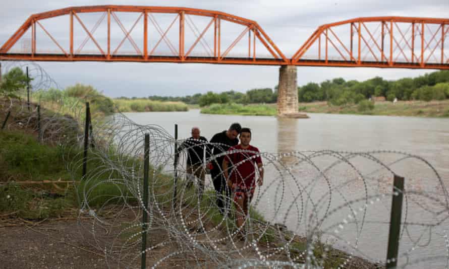 Migrants from Cuba arrive in the US after crossing the Rio Grande.