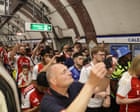 Arsenal parade despite Champions League final loss to PSG