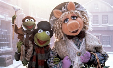 Kermit and Miss Piggy in The Muppet Christmas Carol