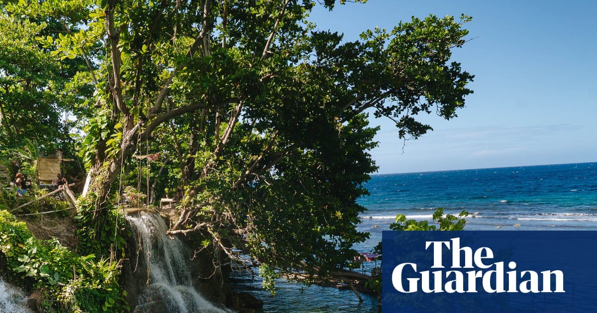 The battle for access to Jamaica’s multi-billion dollar beaches | The environment The battle for access to Jamaica’s multi-billion dollar beaches | The environment
