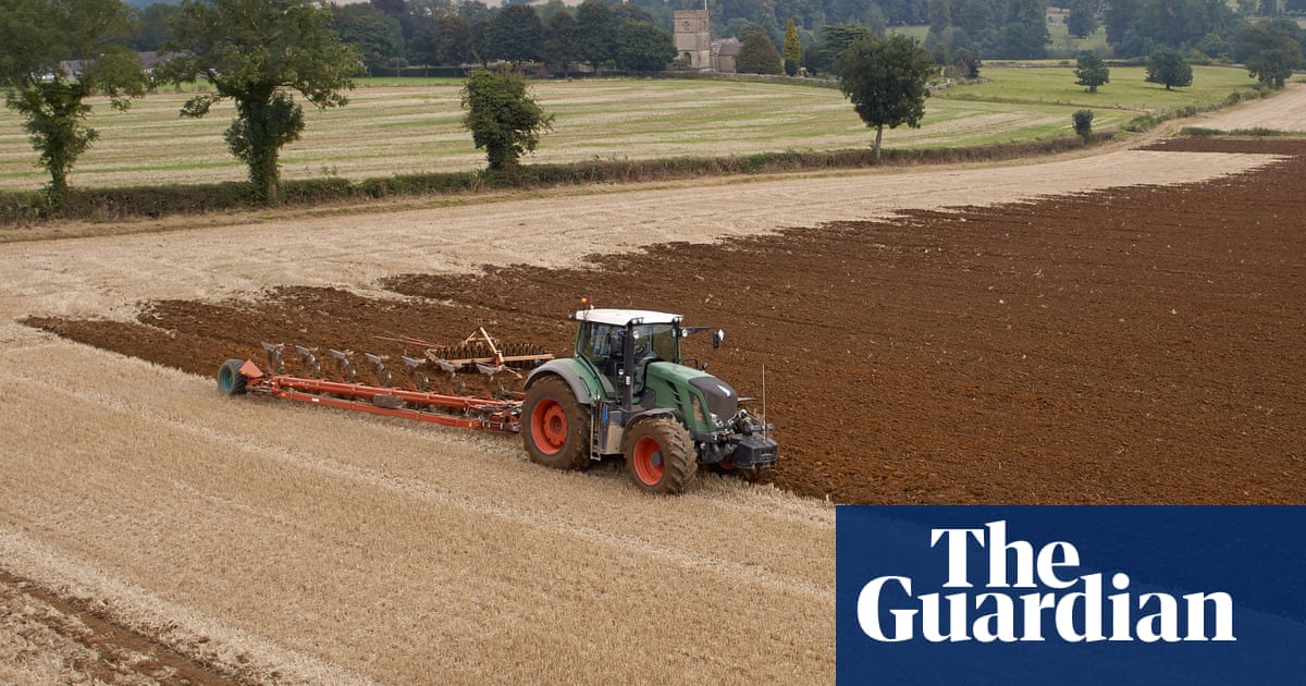 Like fly-tipping': ministers ignoring pleas to cut sludge fertiliser use