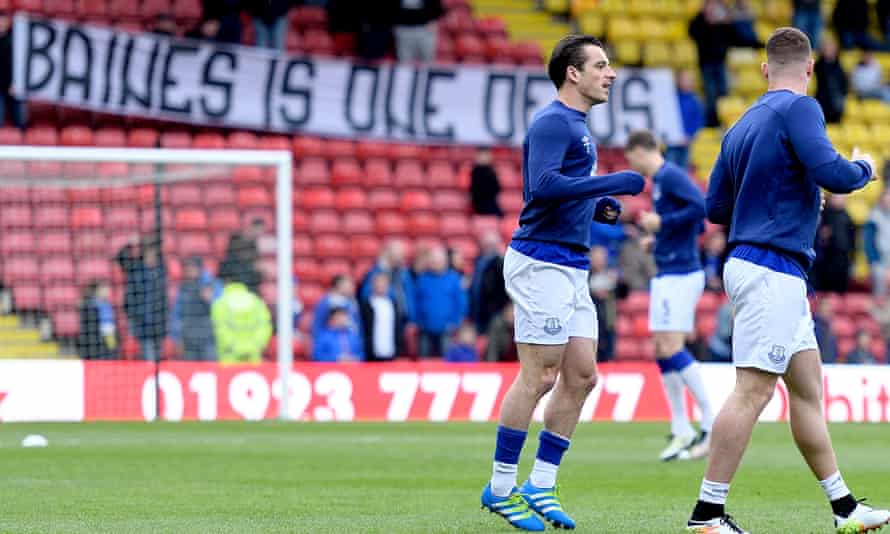 Leighton Baines warms up before the April 2016 match at Watford, where the fans made their position known in the spat with the manager Roberto Martínez.