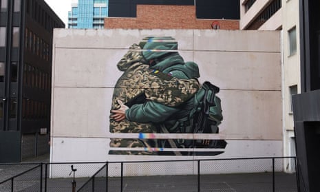 Peter Seaton's Peace before pieces, a mural of Russian and Ukrainian soldiers hugging in Melbourne's CBD has been slammed by the Ukraine ambassador to Australia