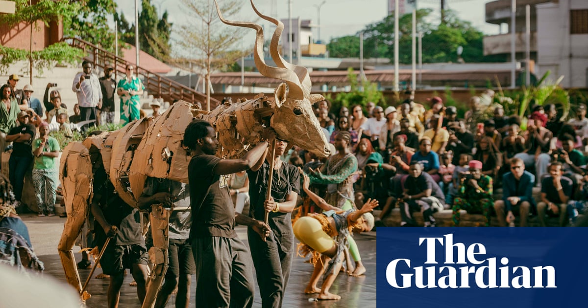 Lifesize herd of puppet animals begins climate action journey from Africa to Arctic Circle