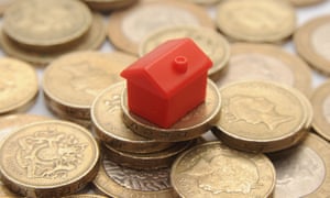 Bbrokers and other financial experts are warning that mortgage rates will almost certainly rise in the coming months.