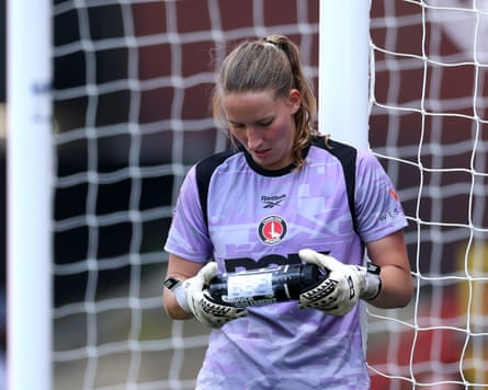 Sophie Whitehouse reads penalty notes on her water bottle during the shootout