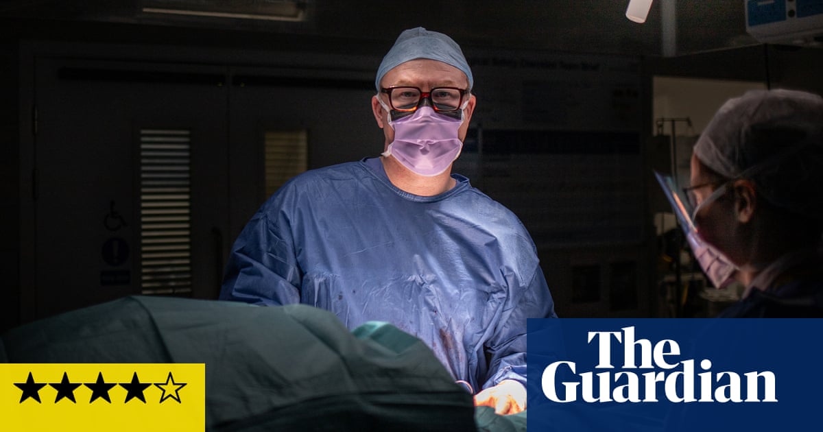 999: The Critical List review – it’s rare to see doctors crack like this