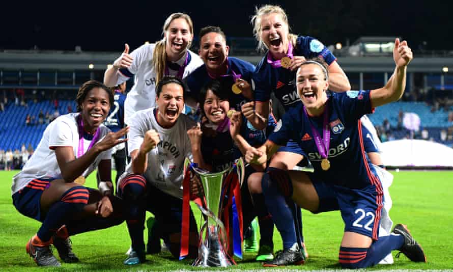Lucy Bronze (far right) and Ada Hegerberg (above her) enjoy Lyon’s 2018 Champions League final victory.